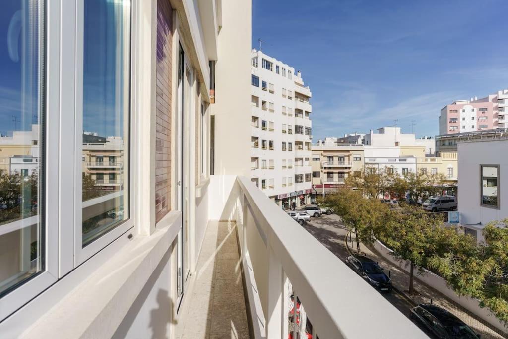 Modern & Bright - Faro Mercado Apt 22 Kültér fotó